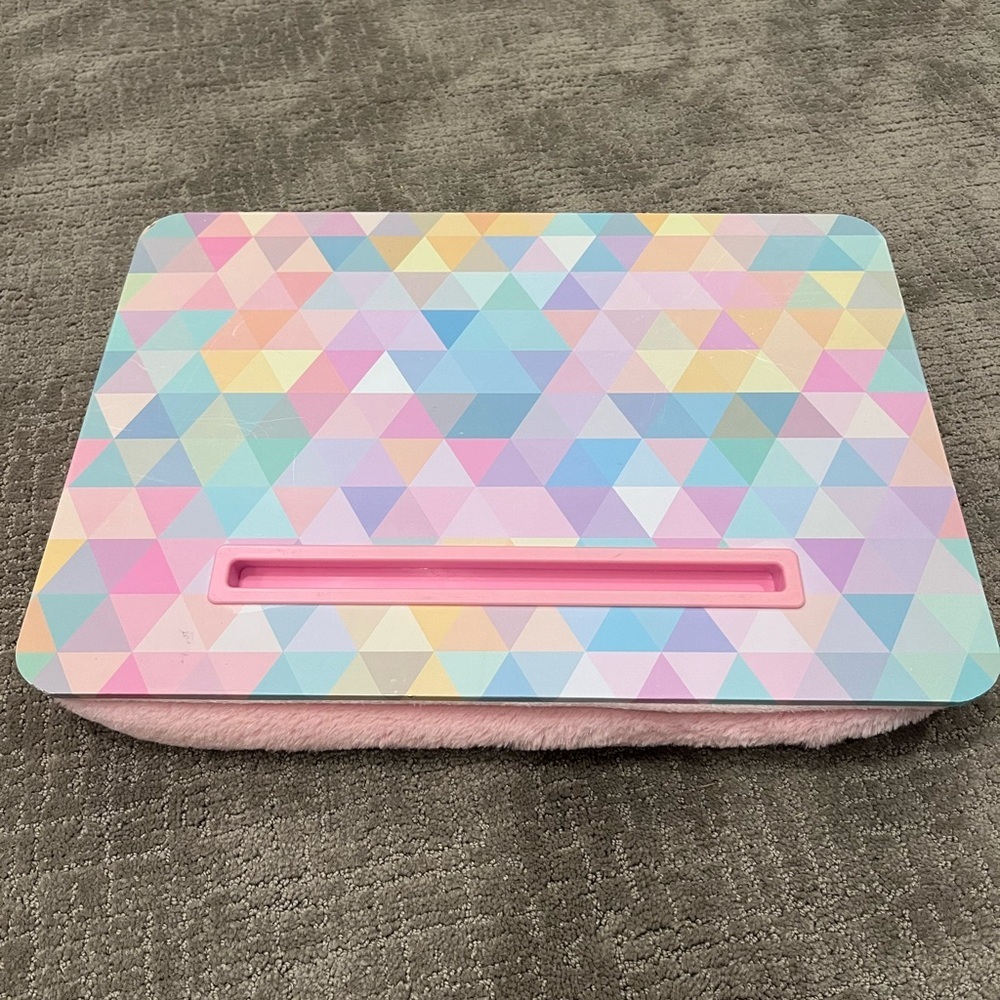 LAP DESK WITH SLOT HOLDER